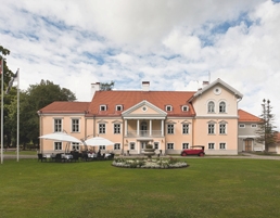 Vihula Manor